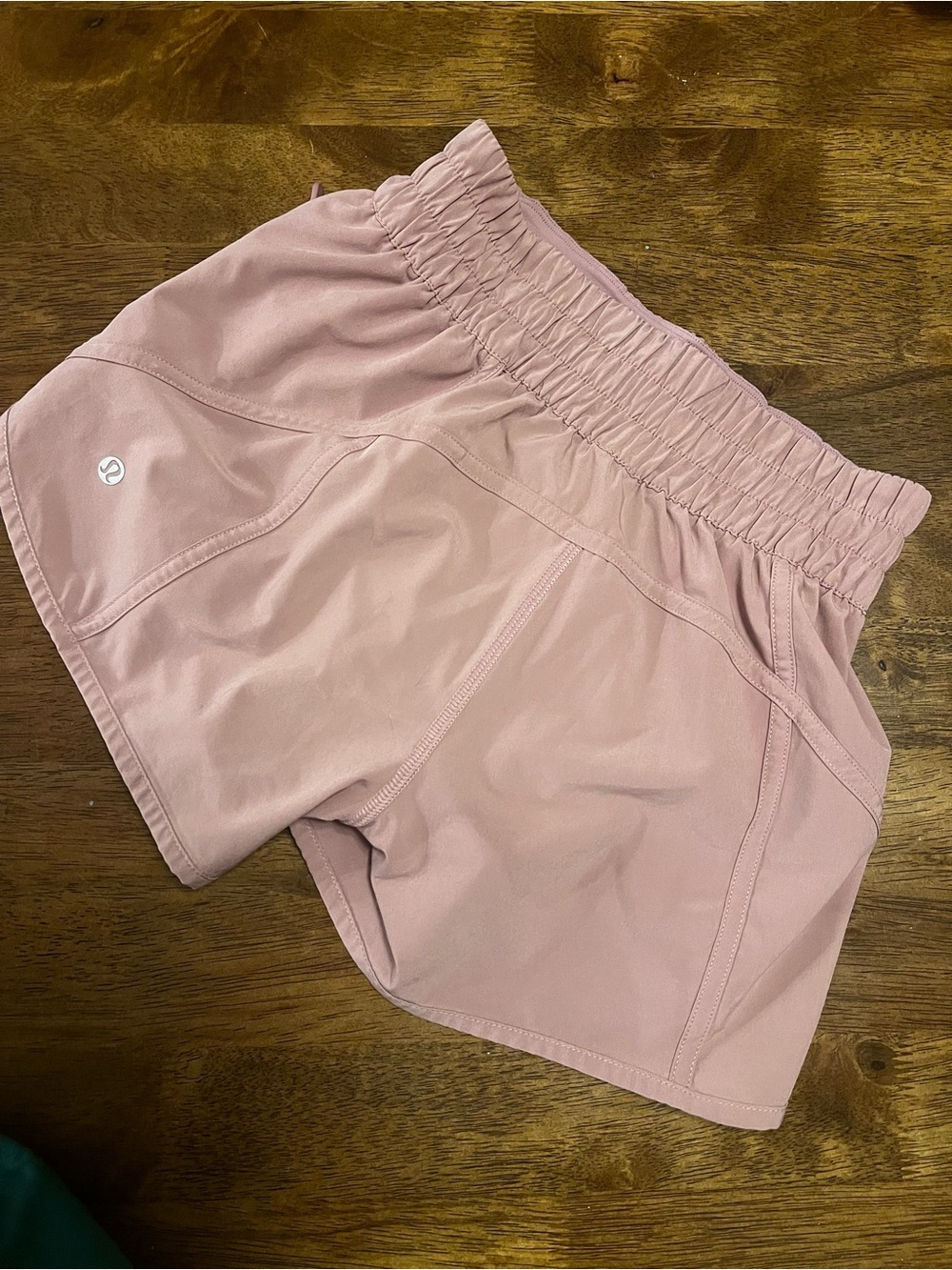 Lululemon Tracker Short V 4" Size 4 Mauve W7AZ2S - Picture 8 of 14